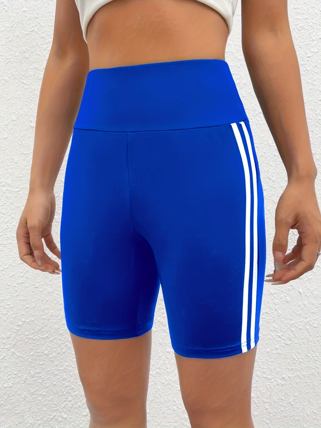 Schwarze gestreifte Yoga Shorts - Luna