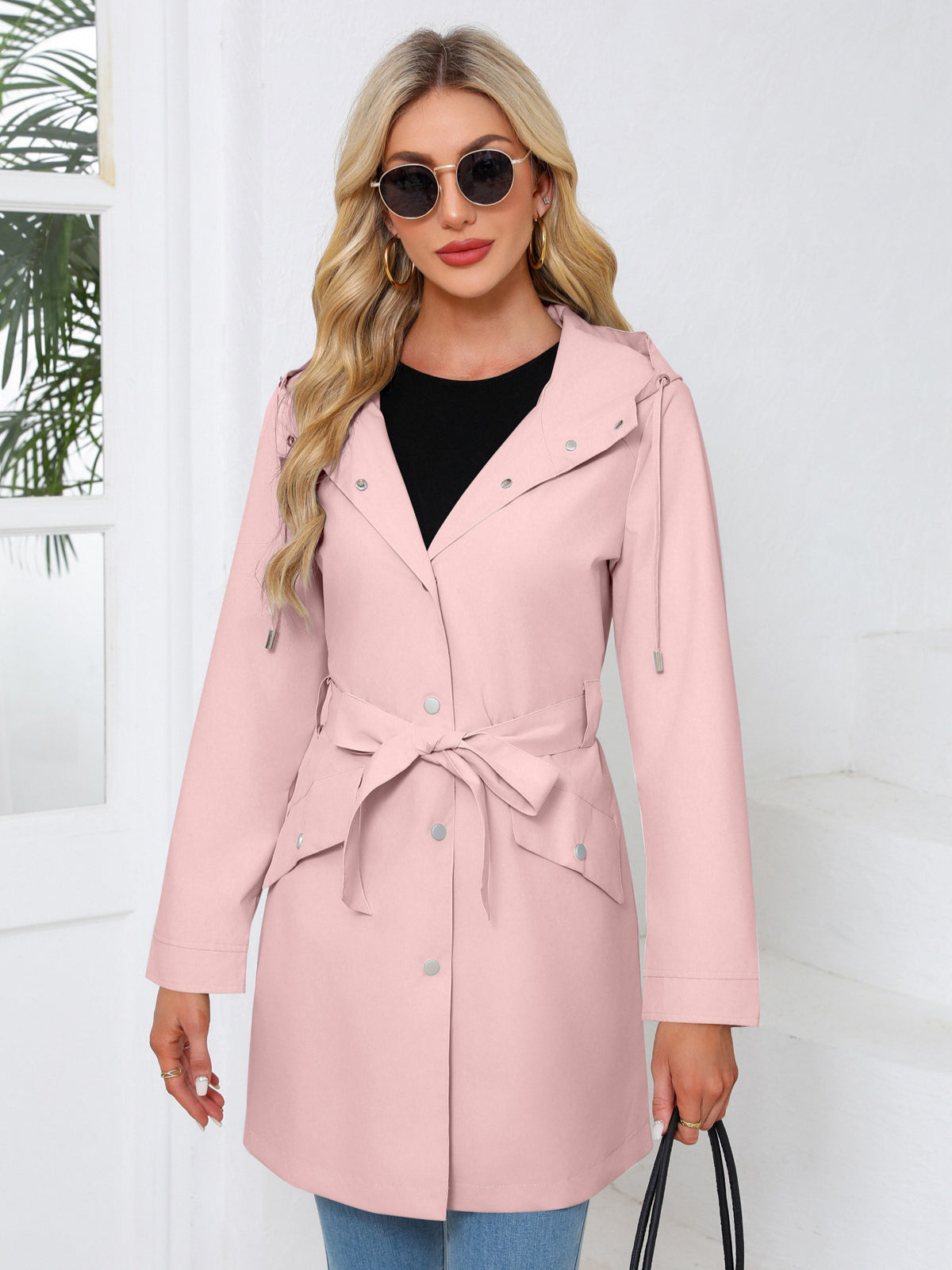 Trenchcoat im Urban-Stil mit Kapuze