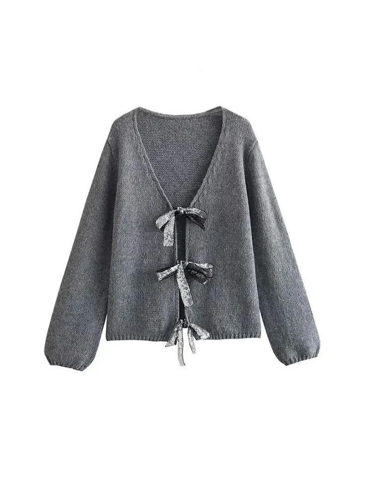 Tina | Exquisite Strickjacke mit Fliege und Pailletten vorne