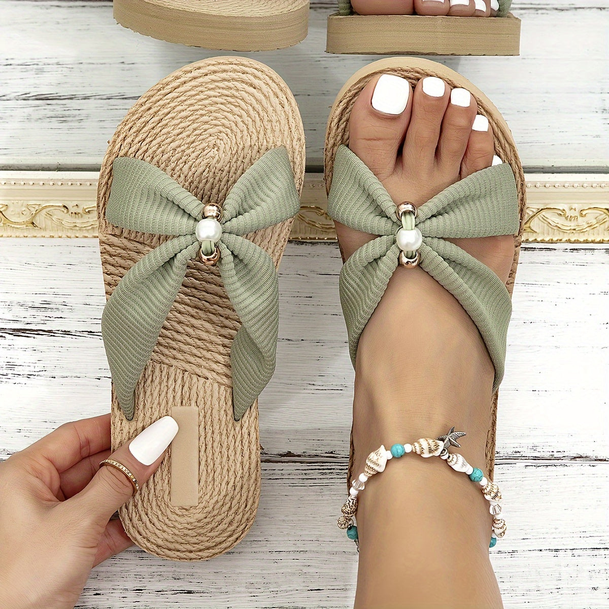 Beige Perlen-Sandalen - Mila