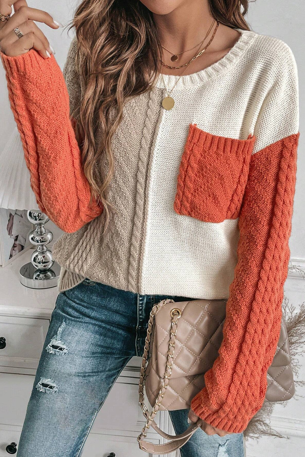 Goldfarbener Strickpullover Mit Farbblock Und Taschen Für Frauen