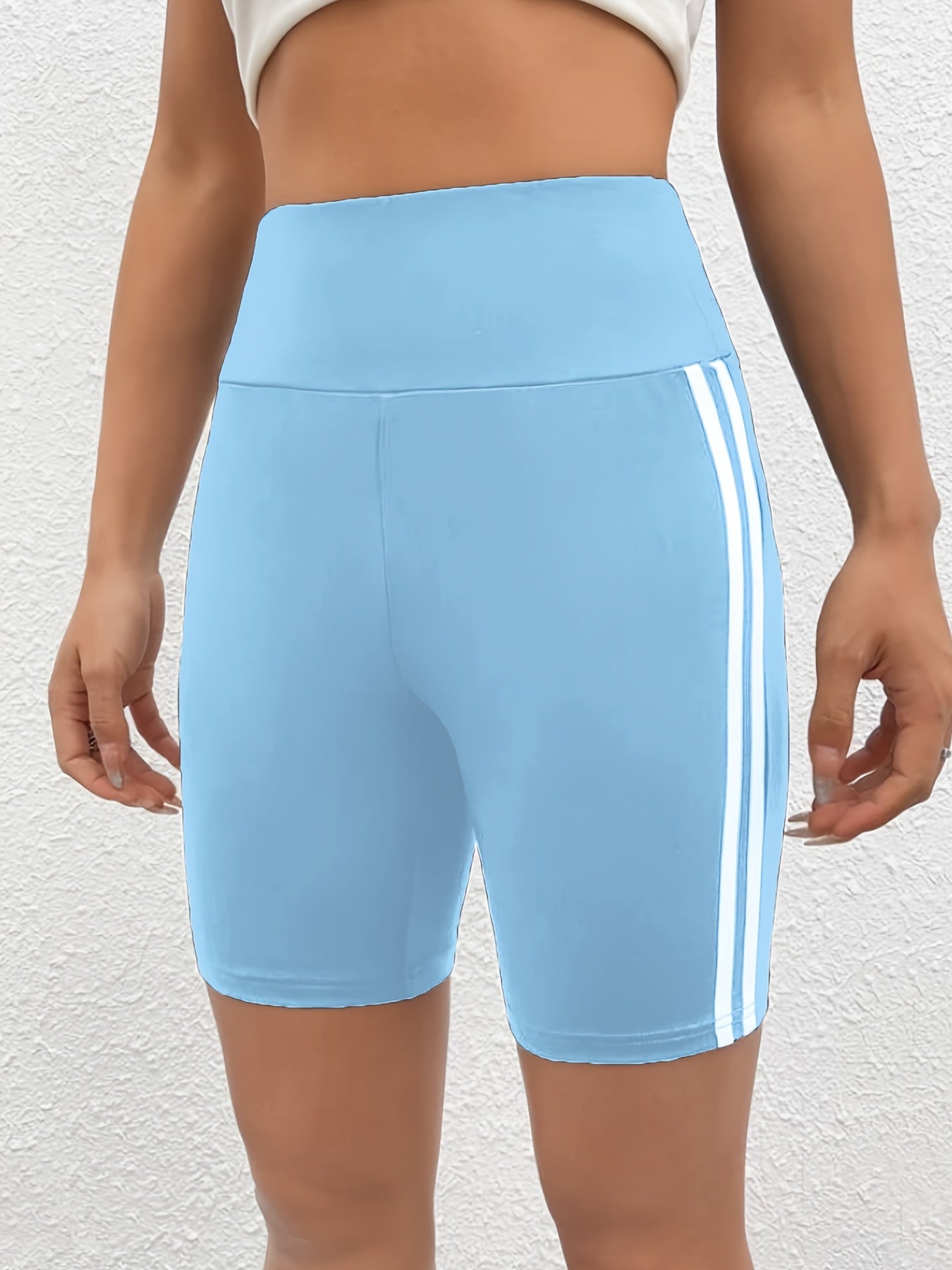 Schwarze gestreifte Yoga Shorts - Luna