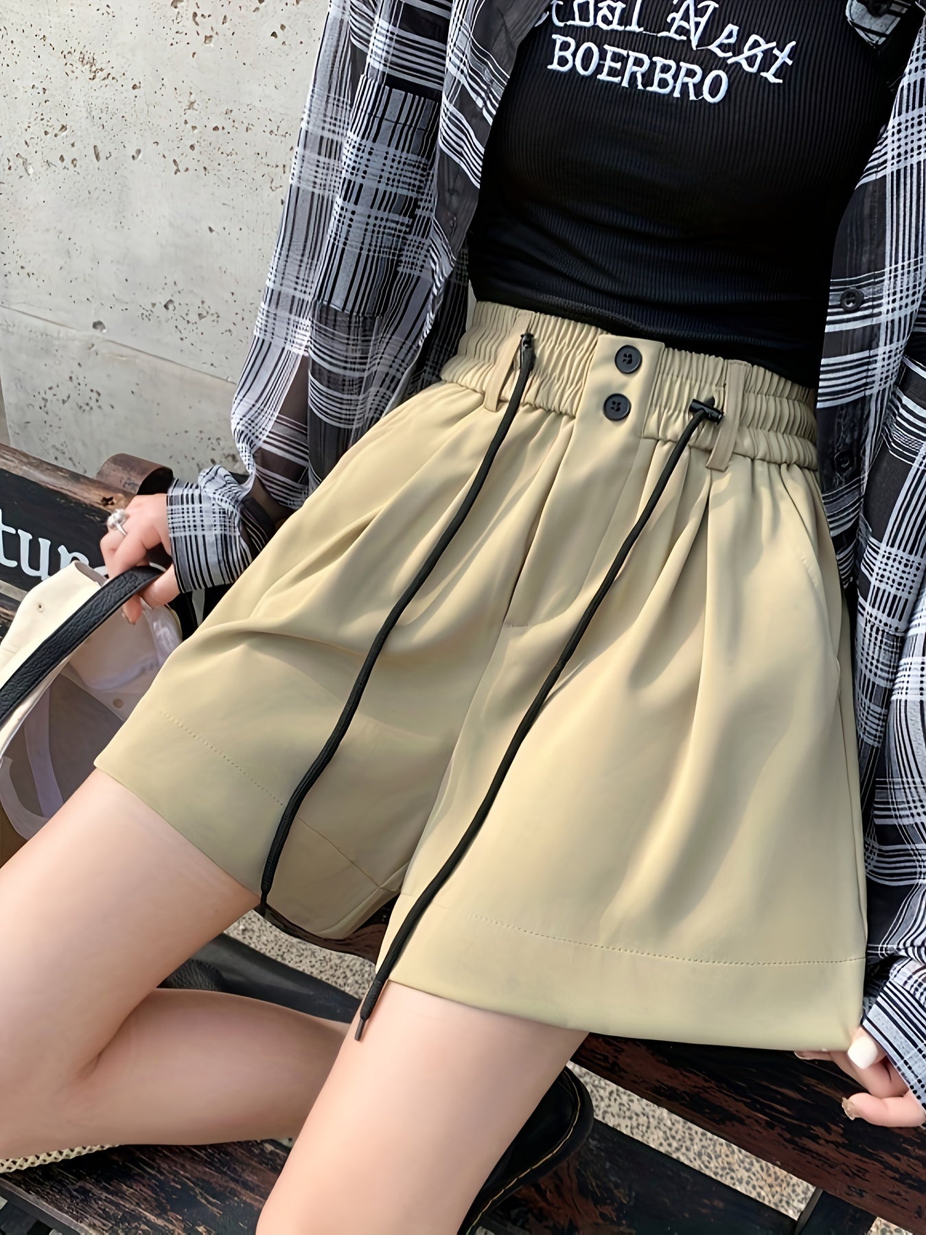 Khaki Hohe Taille Shorts - Naomi