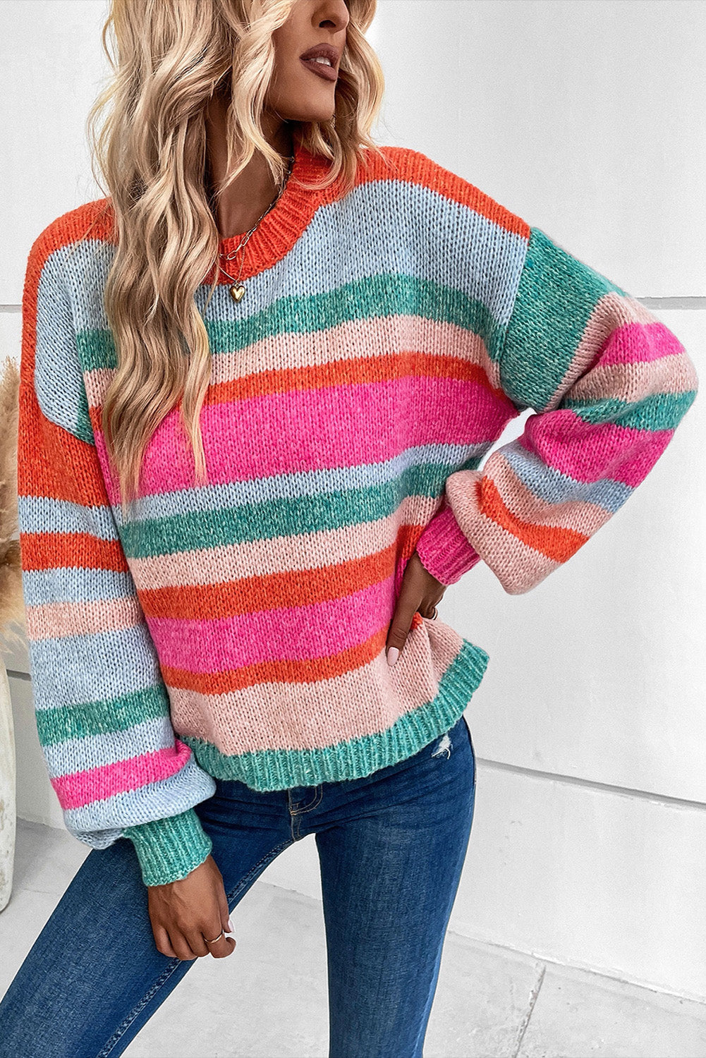 Gestreifter Strickpullover Mit Zeitlosem Charme Für Frauen