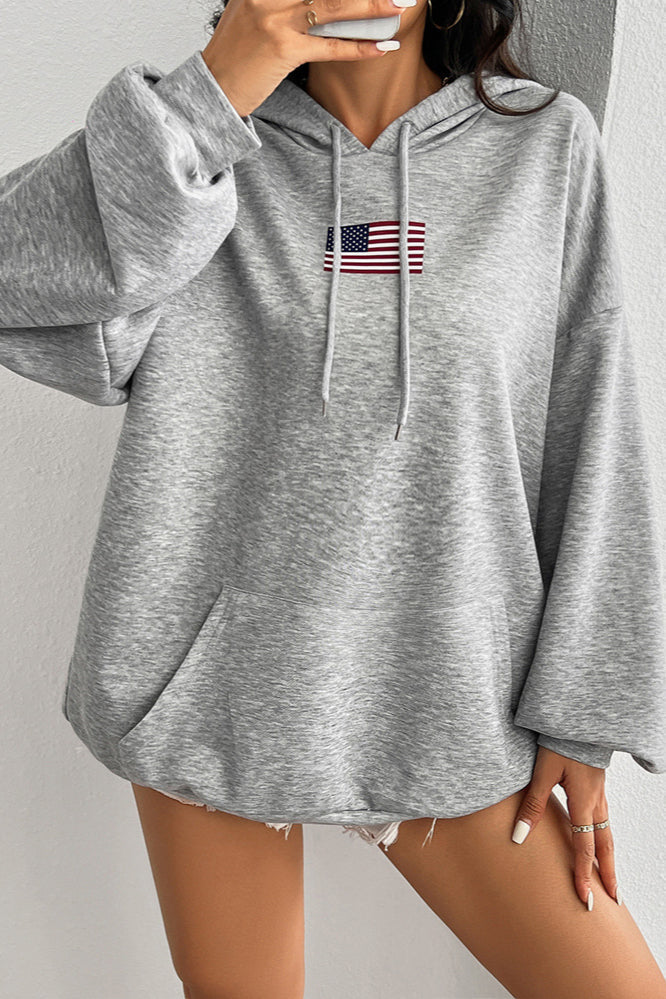 Lässiger Hoodie mit Flaggenaufnäher in Grau