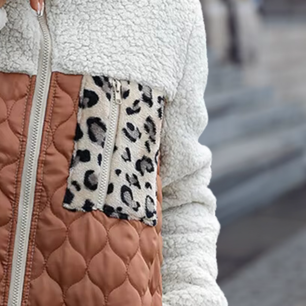 Elegante Plüschjacke Für Luxuriösen Winterkomfort Für Frauen