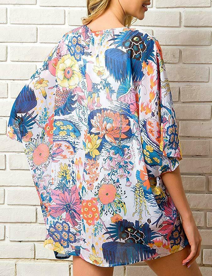 Esmeralda - Weißes Blumen Kimono Strandcover