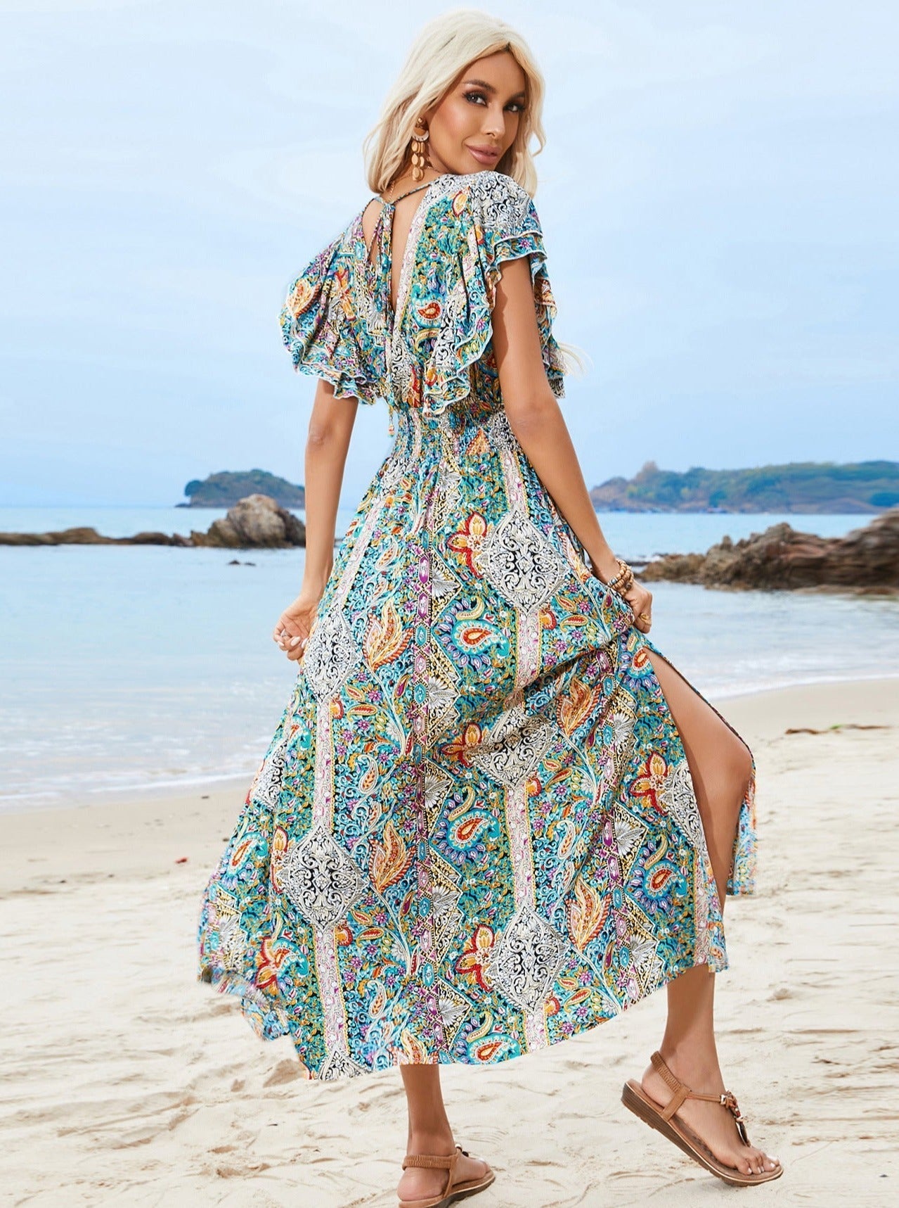 Sommerkleid mit V-Ausschnitt und Bohemian-Print