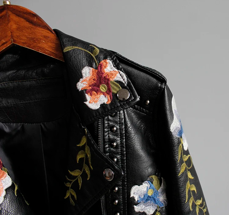 Donovo™ | Lederjacke mit Blumenstickerei