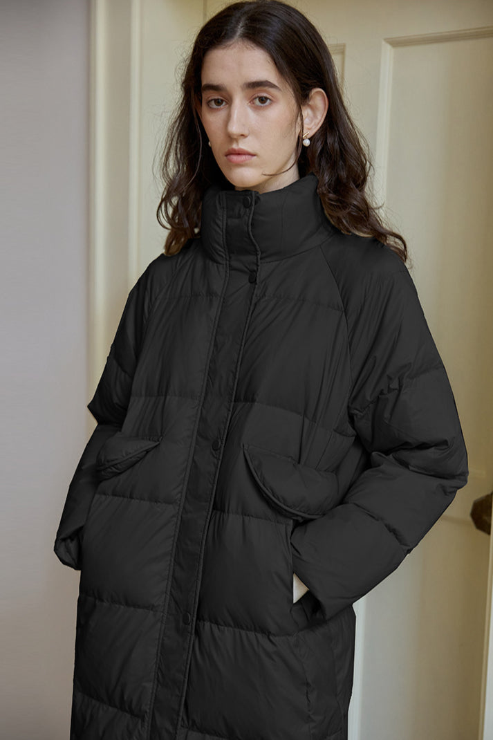 Lange Daunenjacke mit Rollkragen für Damen