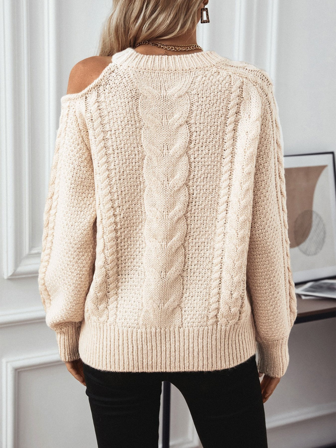 Schicker Strickpullover Mit Off-Shoulder-Design Für Frauen