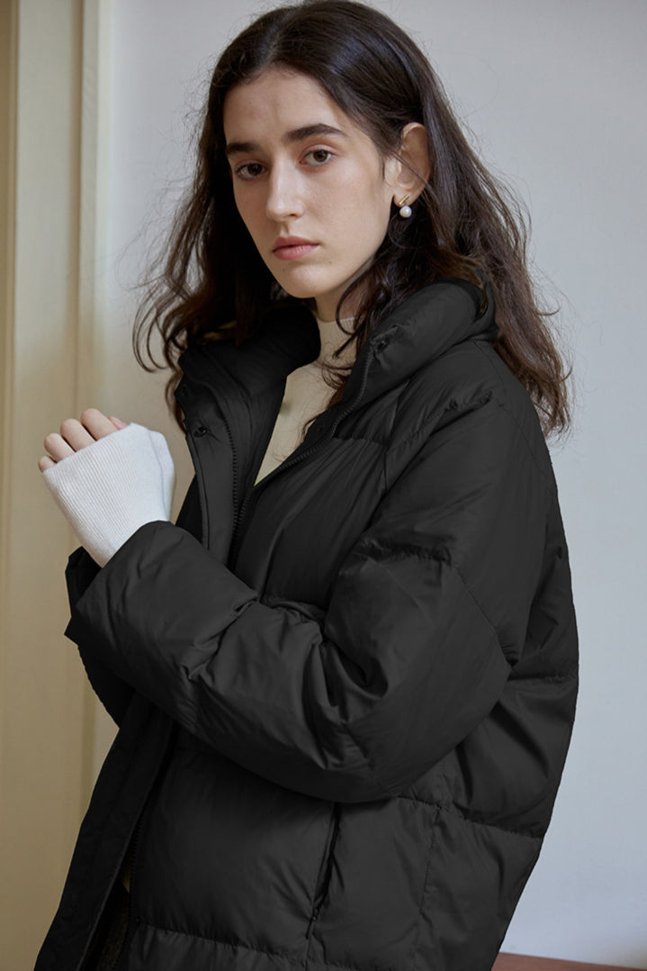 Lange Daunenjacke mit Rollkragen für Damen