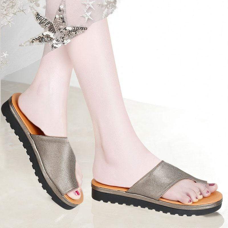 Chic Comfort: Korrigierung von Sommersandalen