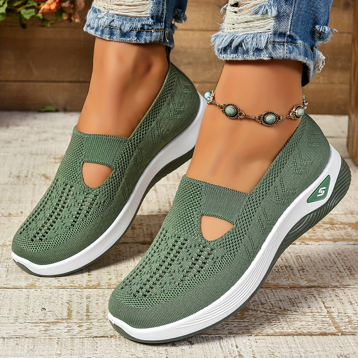 Dunkelgrüne Cut-out Sneaker - Jade