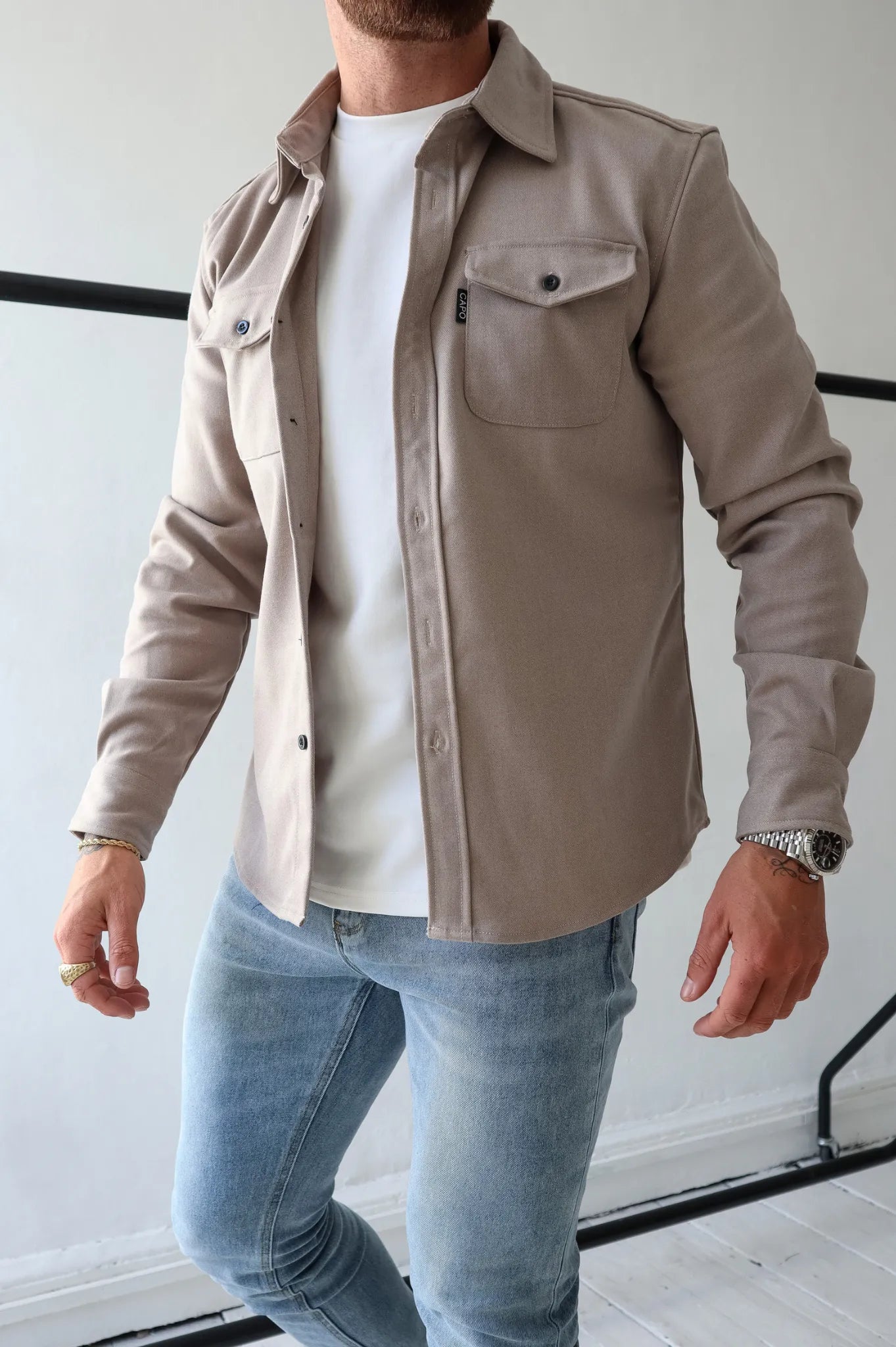 Moderne Hemdjacke für Männer