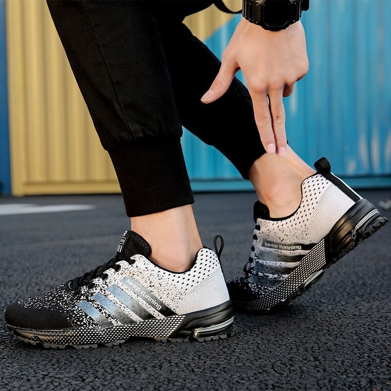 Bequeme orthopädische Runmax-Sneaker