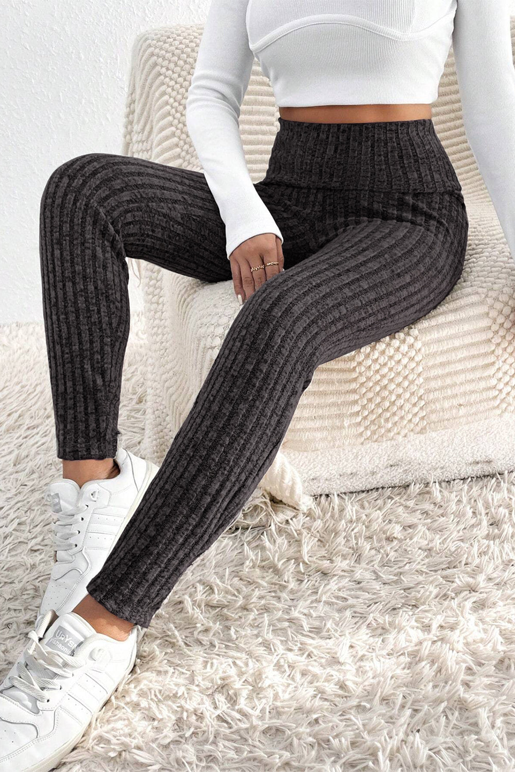 Dunkelgraue Strickleggings Mit Breitem Bund Für Frauen