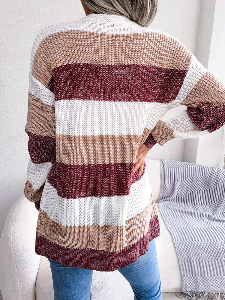 Stilvolle Gestreifte Strickweste Für Müheloses Layering Und Charme Für Frauen