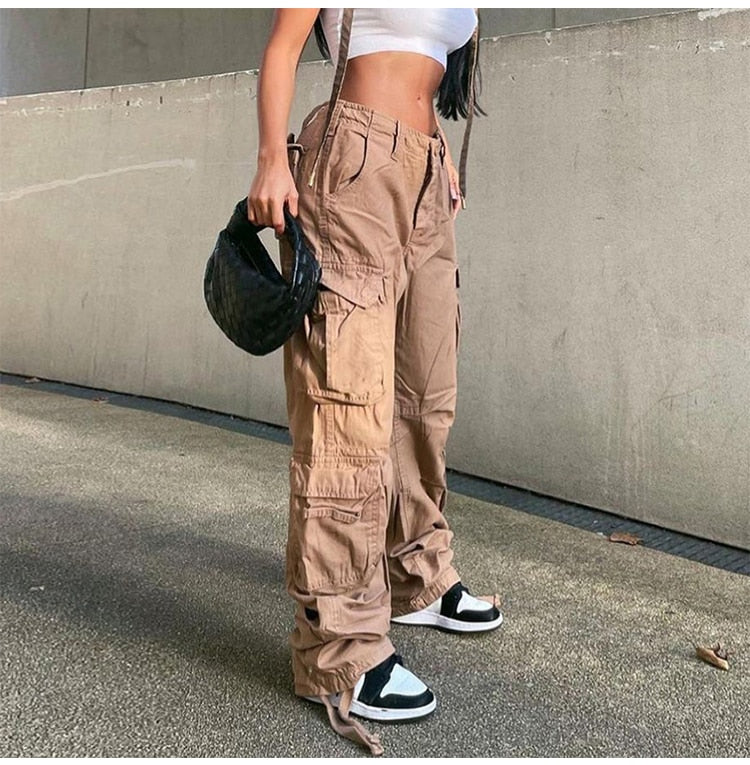 Vielseitige Damen-Cargohose: Stil & Komfort