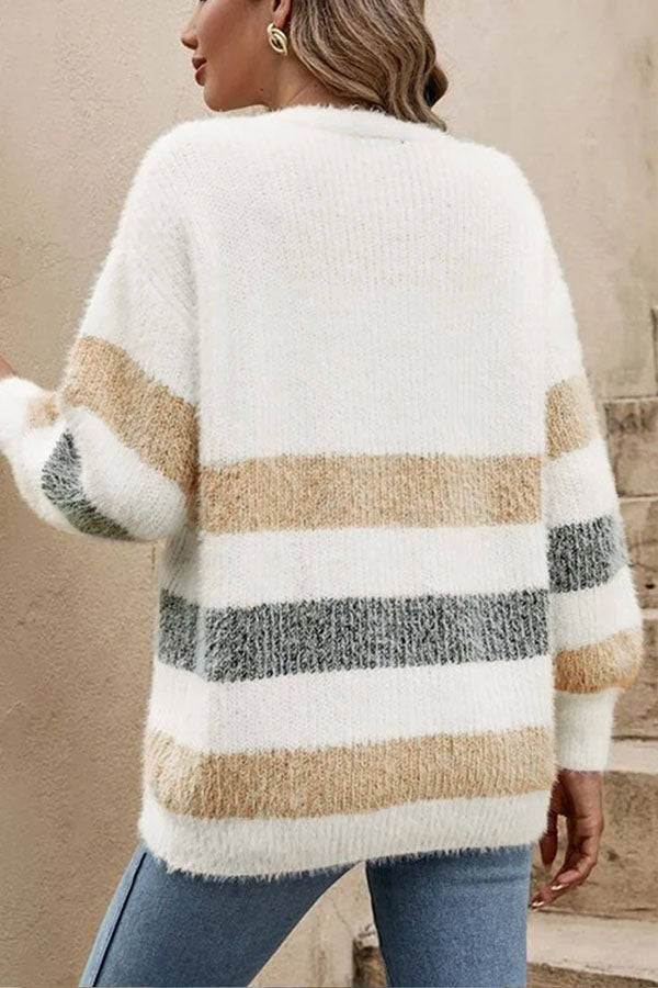 Klassische Gestreifte Strickjacke Für Zeitlosen Charme Für Frauen