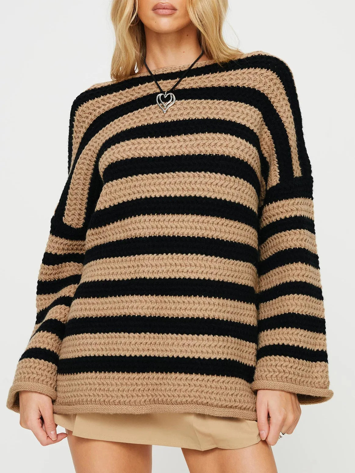 Zeitloser Gestreifter Strickpullover Für Mühelosen Stil Für Frauen