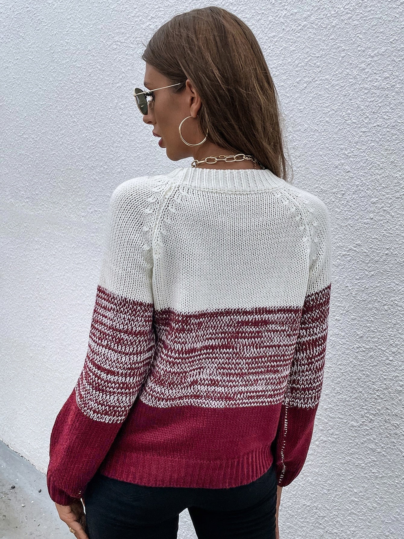 Strickpullover in Weiß und Rot für einen Fröhlichen Look Für Frauen